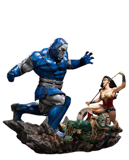 Wonder Woman Vs Darkseid 1:6 Diorama